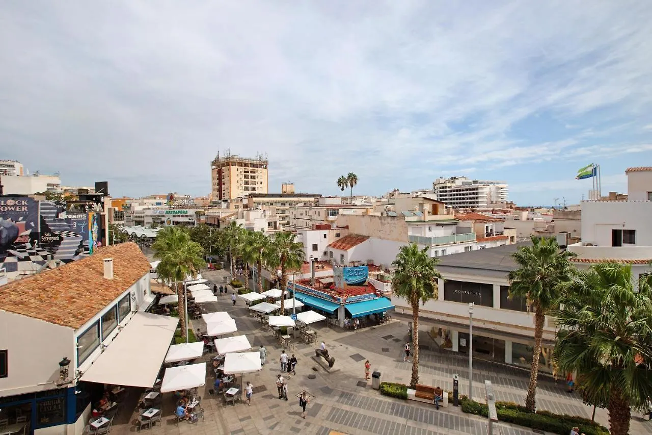 Calm Beach Torremolinos 0*,